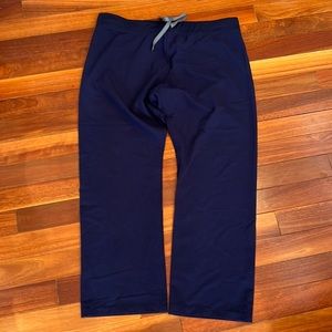 ⭐️ FIGS Navy Pants Size XL